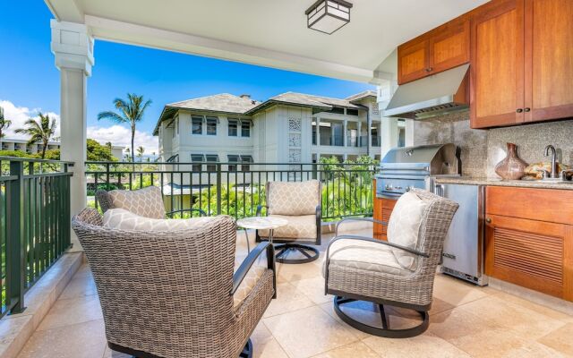 Kolea Circle #16e 2 Bedroom Condo by RedAwning