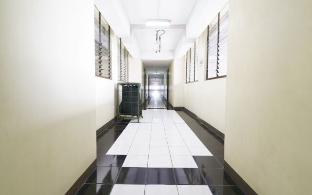 Capital O 93845 Apartemen Gateway Cicadas By M2 Property