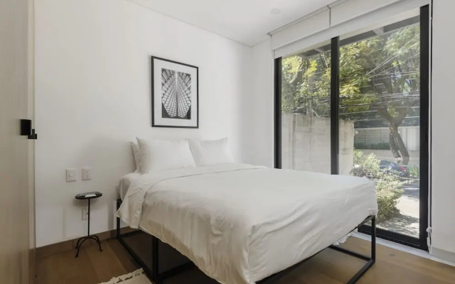 Wynwood House Schiller