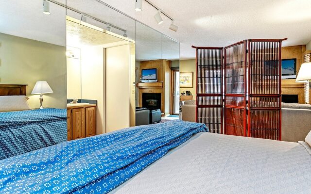Lifthouse 306, Studio Condo