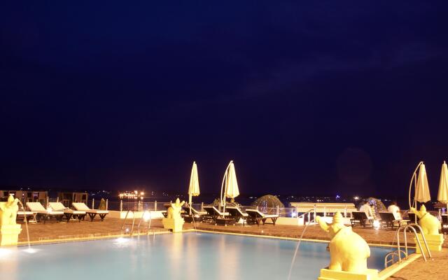 Hotel Cambodiana