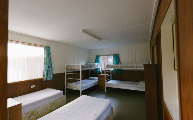 Wonboyn Cabins & Caravan Park – Guest Rooms – Wonboyn