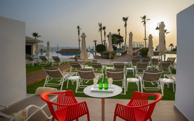 Leonardo Laura Beach & Splash Resort