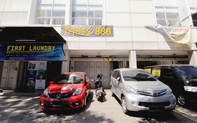 Mess 888