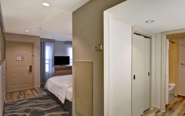 Homewood Suites by Hilton Windsor Locks Hartford