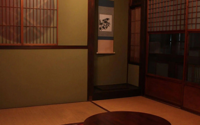 Guest house Rakuza