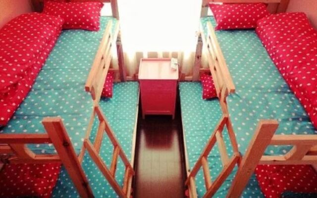 Yitravel Hostel
