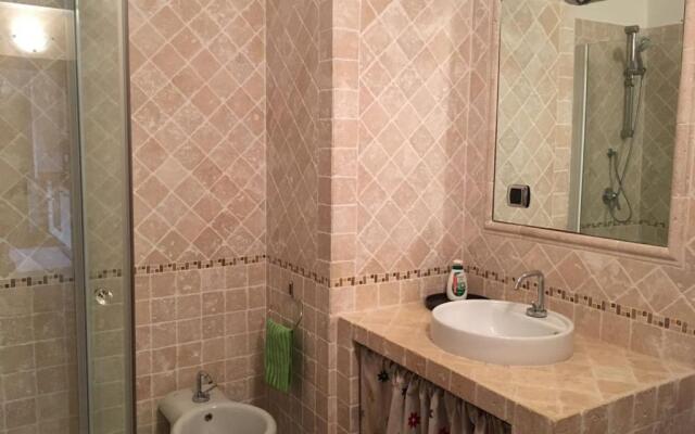 Olivo Al Mare - by Host4u