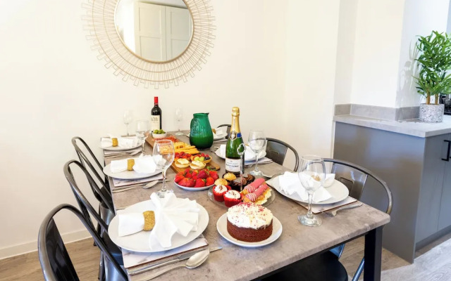 2 Bedroom Apartment Waterside Taunton