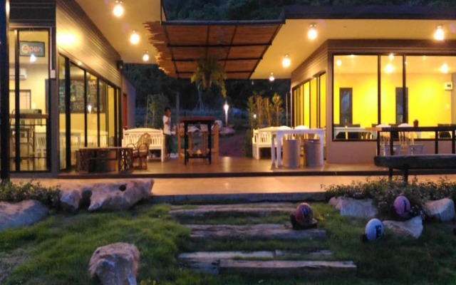 Rabbit Hill Cafe and Resort @ Khao Yai