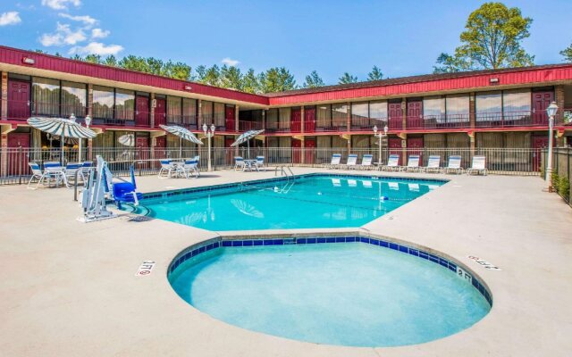 Quality Inn Asheville Airport