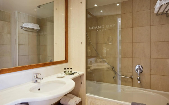 Giannoulis – Grand Bay Beach Resort - Adults Only