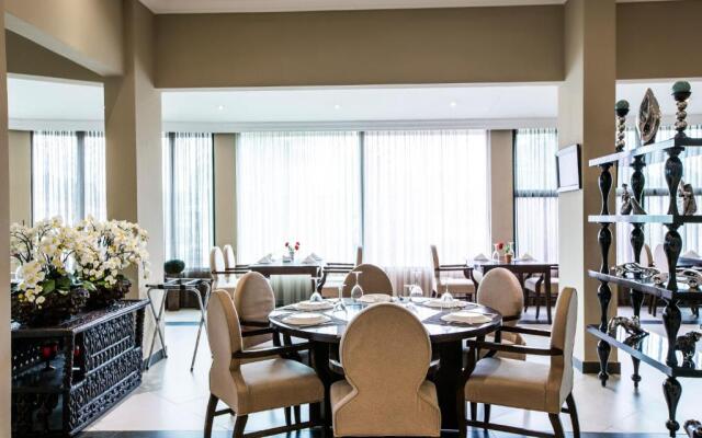 Mikhael's Hotel