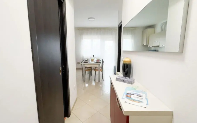Esperia Apartment by Ca-sa Check