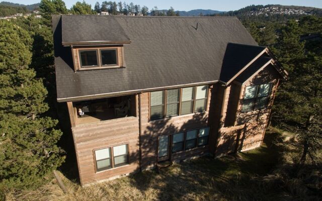 Swallow's Nest 4 Bedroom Home