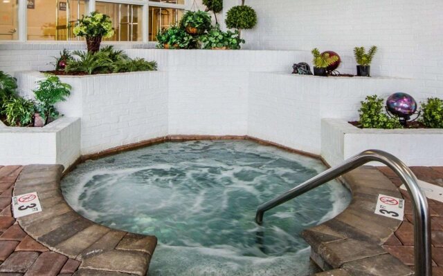 The Inn At Apple Valley, Ascend Hotel Collection