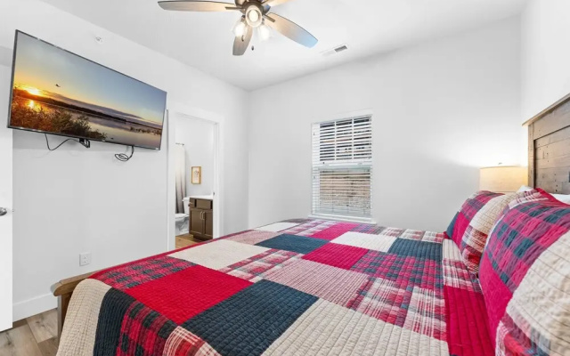 Summer Breeze 9 Bedroom Home by RedAwning