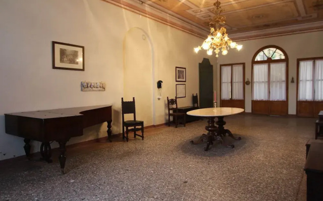 Belvilla by OYO Villa Fiorita Uno