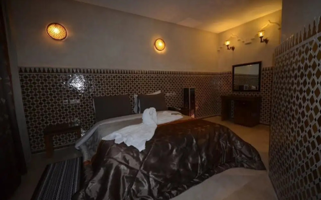 Hotel Pyramides