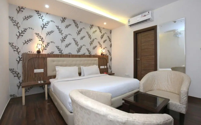 Tricity Relax Inn by OYO Rooms