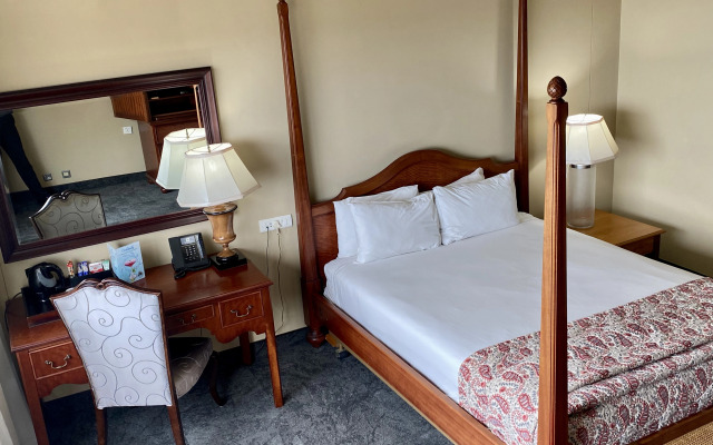 The Royal Hotel