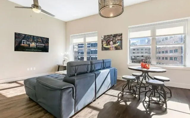Tasteful Condo Near French Quarter