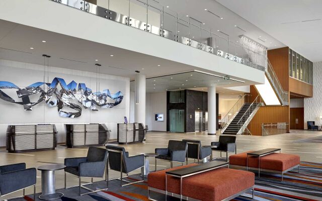 Calgary Airport Marriott In-Terminal Hotel