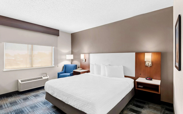 Best Western Ottumwa Inn & Suites