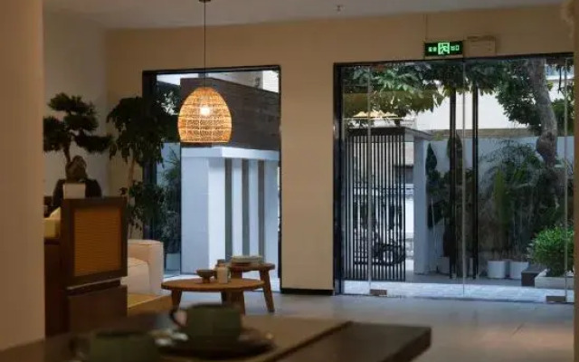 Ganfu Bai Aesthetic Landscape Homestay (Dali Ancient City Branch)