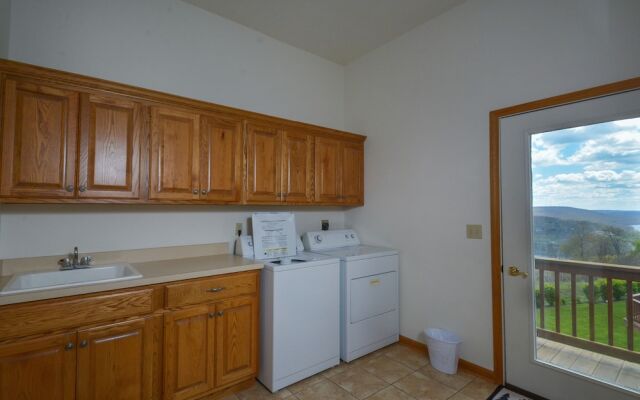 Vista Emmanuel 4 Bedroom Townhome