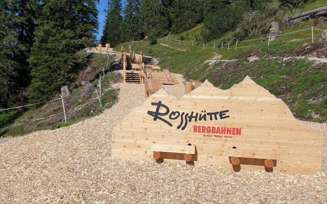 The Seefeld Retreat - Central Family Friendly Apartments - Mountain Views