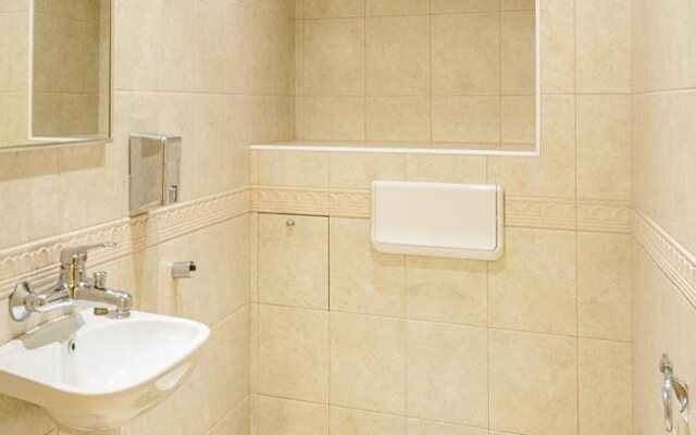 Muzeyniy Lane Kiev Apartment
