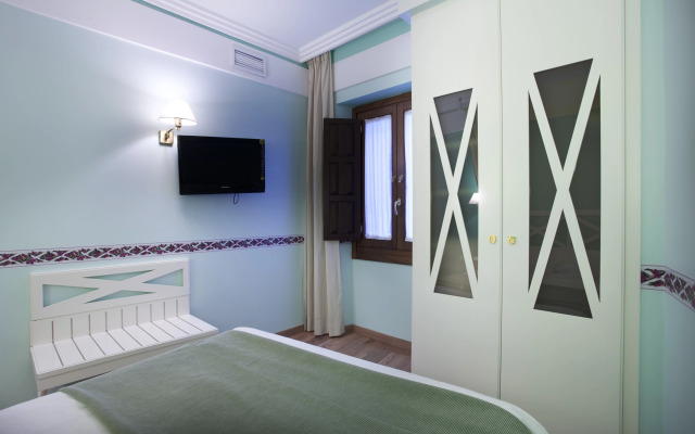 Suites Gran Via 44 Apartahotel