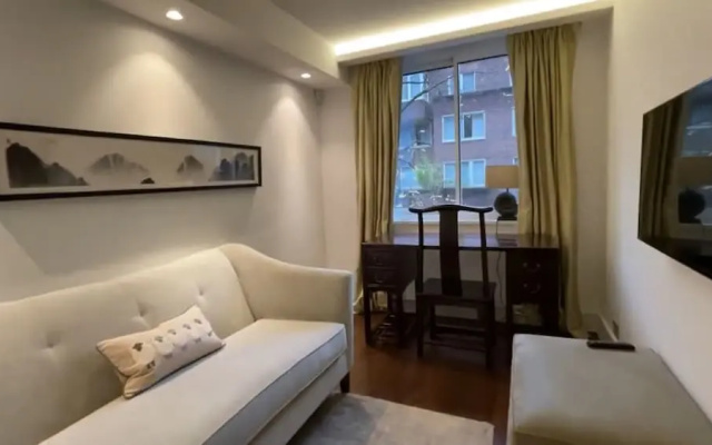Two Bedroom Flat in Belgravia
