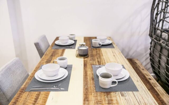 A21 Darling Harbour 2 BDR APT