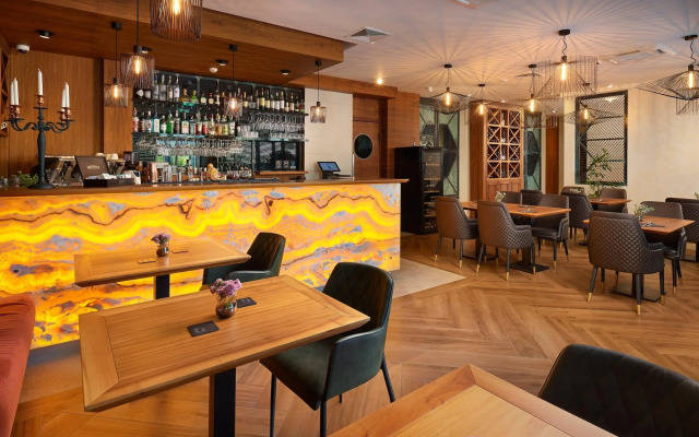 Time Boutique Hotel