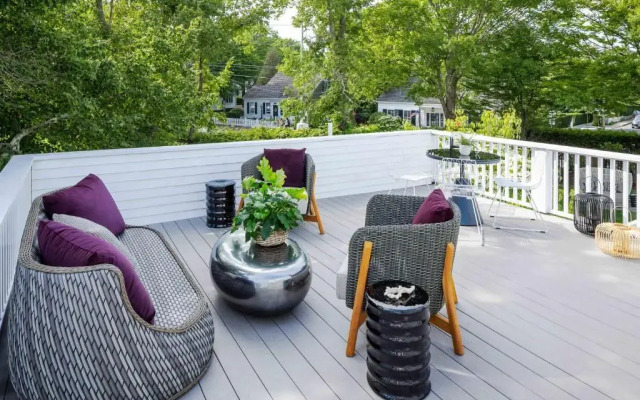 The Richard, The Edgartown Collection