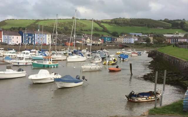 Tides Reach Guest House