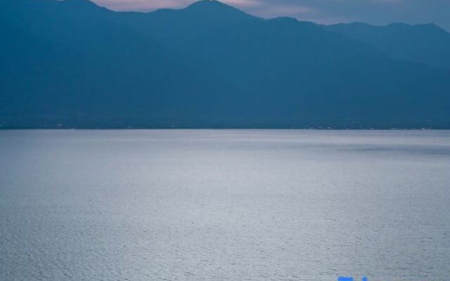 Dali First Glimpse Cloud Top Cliff Beauty Hostel