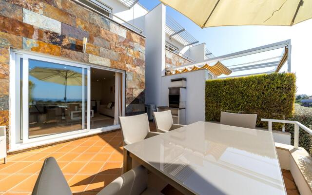 Albufeira Ocean View Townhouse by Ideal Homes