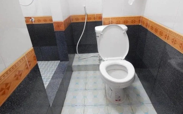 Khemphonelor II Guesthouse