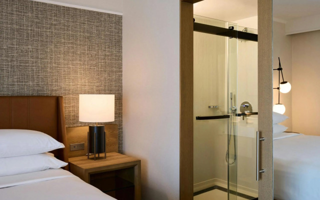 Sheraton Grand Sacramento Hotel