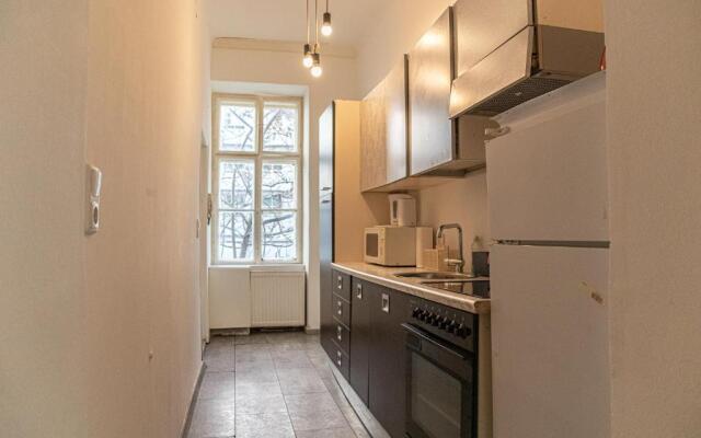Central 3BR Shared Apartment - Bookable in Lockdown