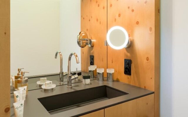 The Alpina Mountain Resort