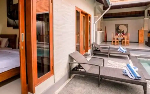 Taman Bali Villa Dewi Sri