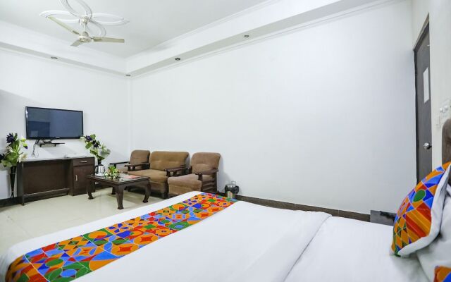 FabHotel F9 H Block Sector 51