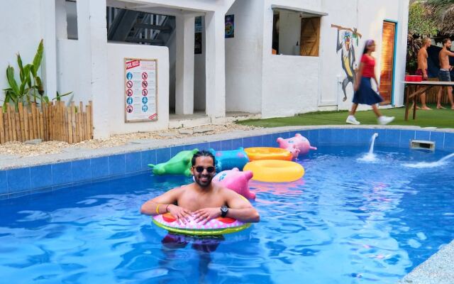 Mad Monkey Hostel Boracay