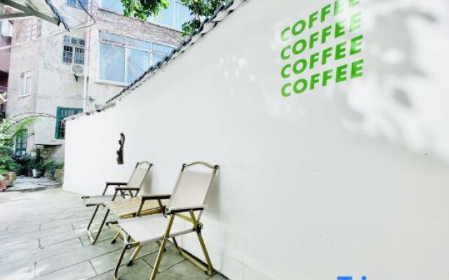 Xingfu Xiaoyuan Homestay (Yangshuo West Street)