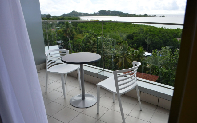 West Plaza Hotel at Lebuu Street