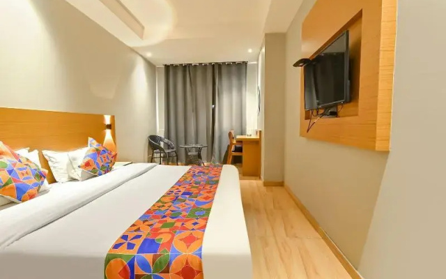 Fabhotel Penthouse